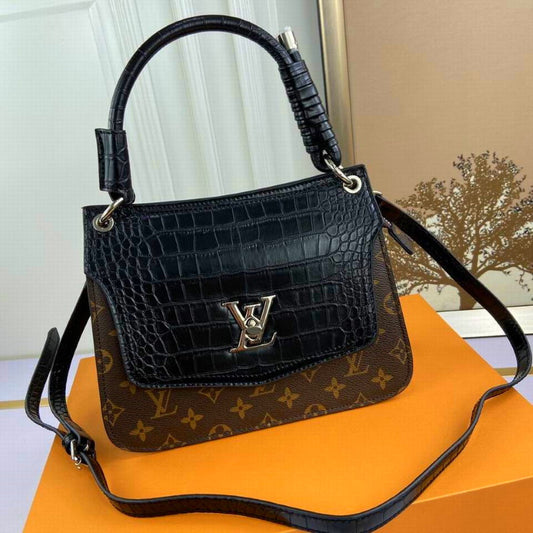 LU Bag Brown