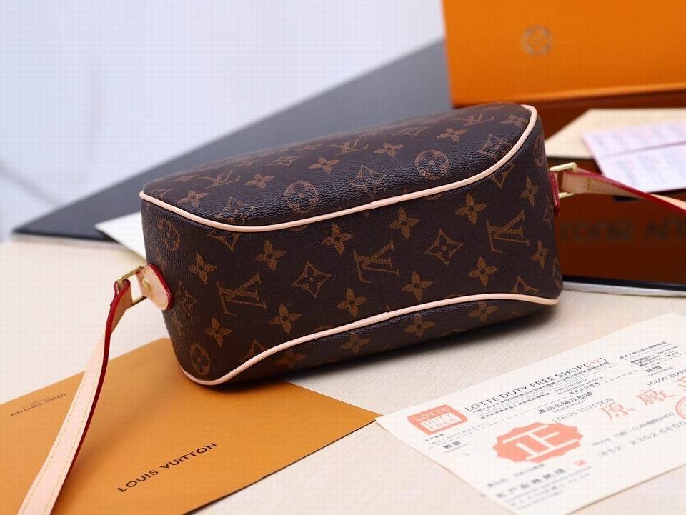 LU Bag Brown