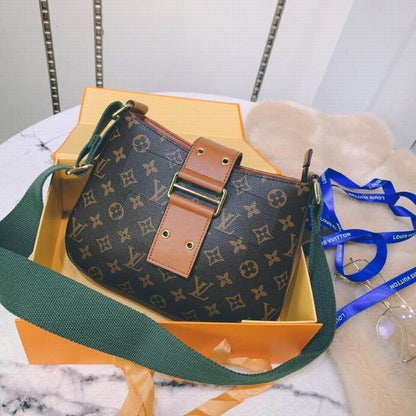 LU Bag Brown Messenger