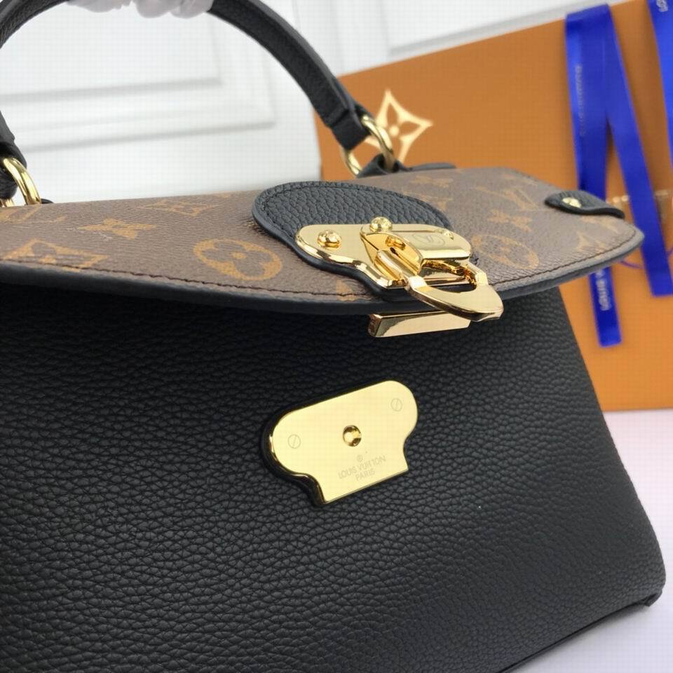 LU Bag Black
