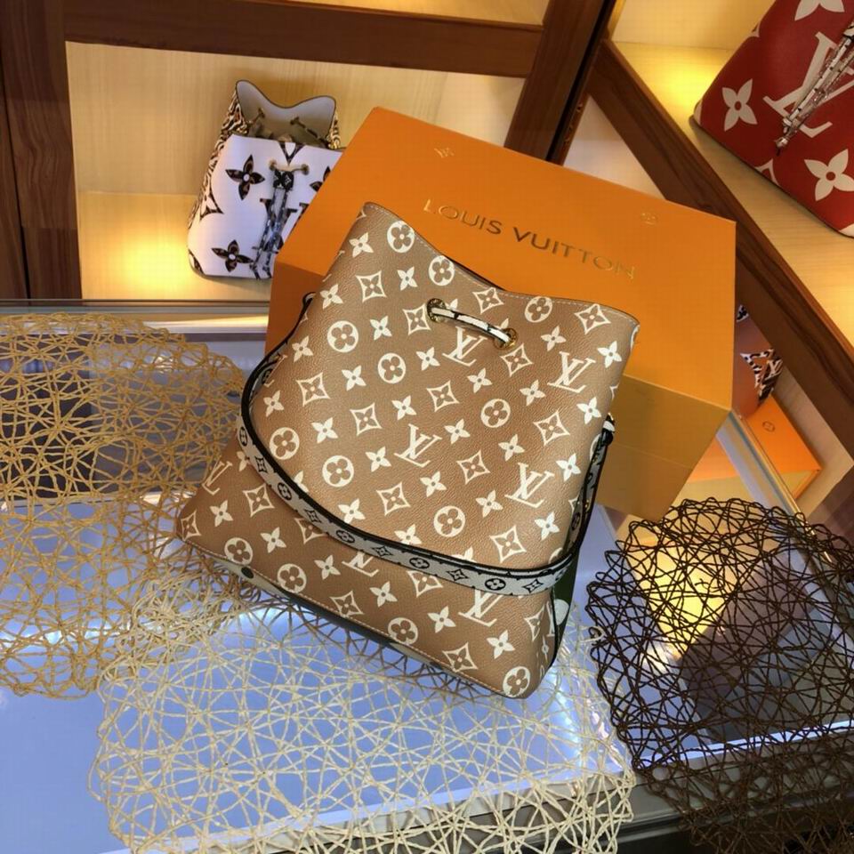 LU Neo Leather E Bag 2 Tone