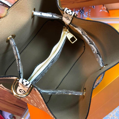LU Neo Leather E Bag 2 Tone