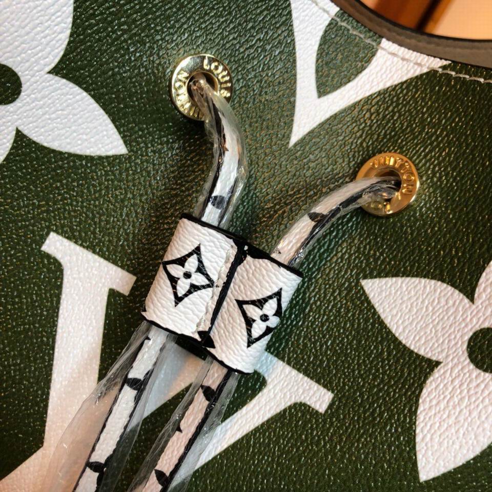 LU Neo Leather E Bag 2 Tone