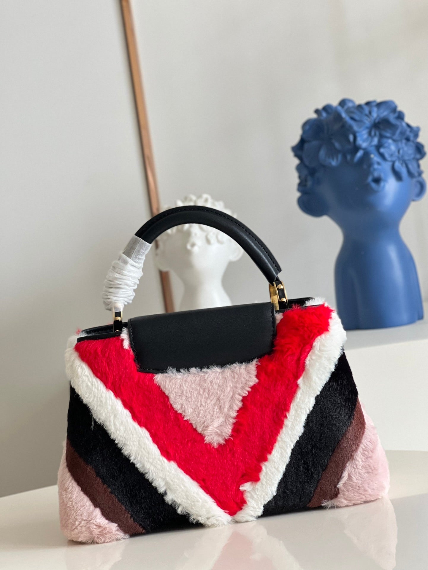 LU Bag Fur Colorful 27 cm
