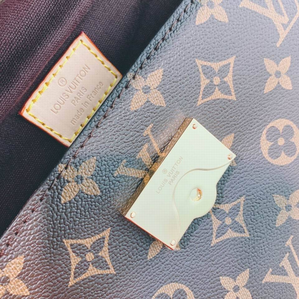 LU Bag Brown