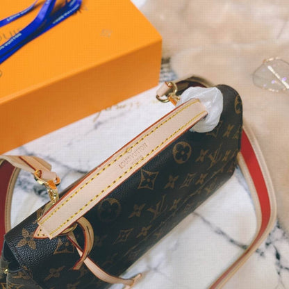 LU Bag Brown