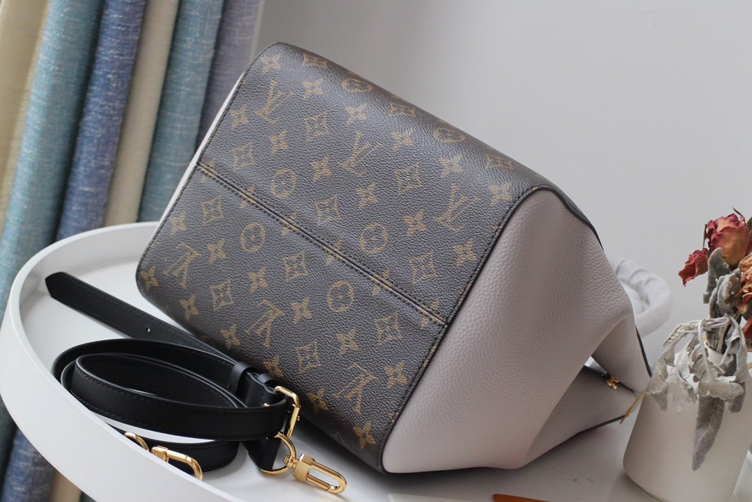 LU Bag Red