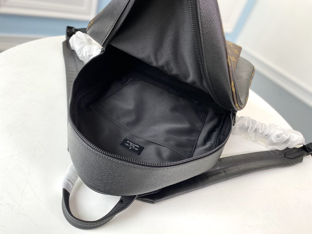 LU Bag Backpack Brown