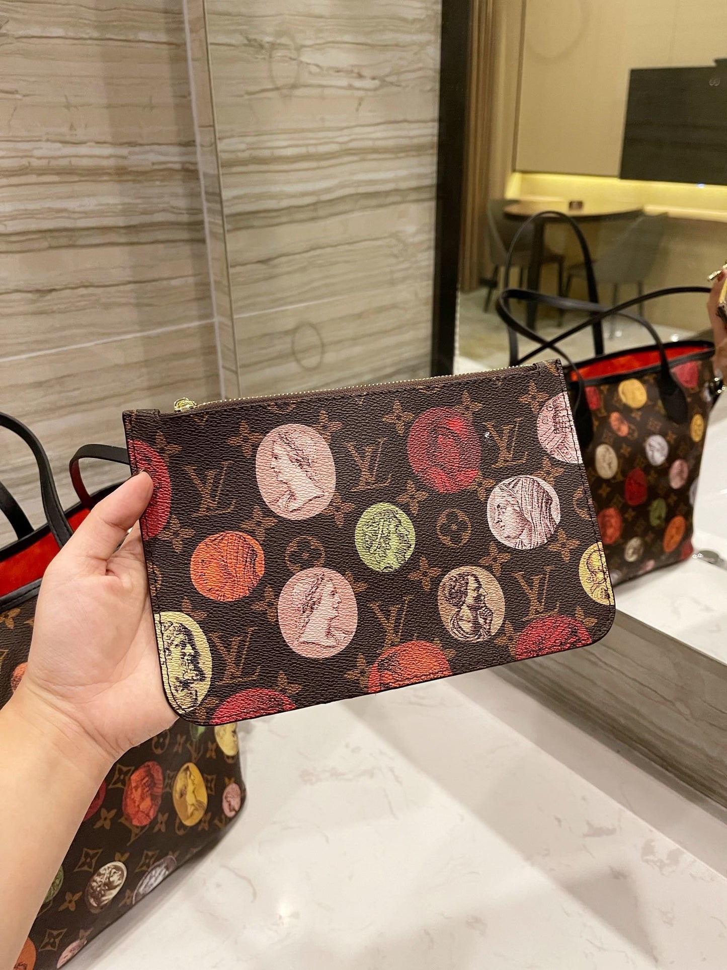 LU Bag Never ful 32 cm