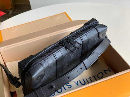 LU Bag  Black 22 cm trunk