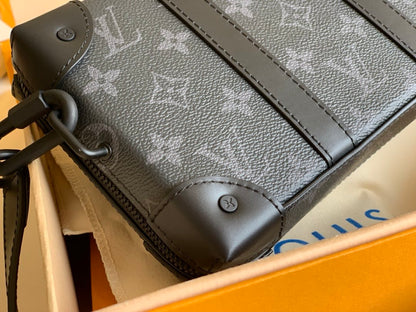 LU Bag  Black 22 cm trunk