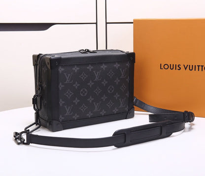 LU Bag trunk