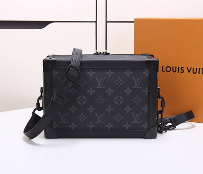 LU Bag trunk