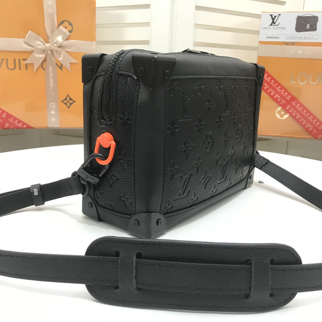 LU Bag trunk