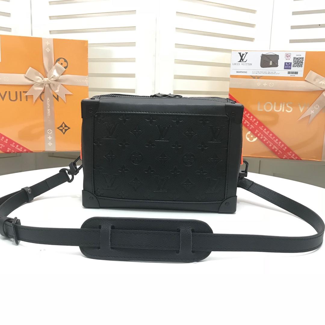 LU Bag trunk