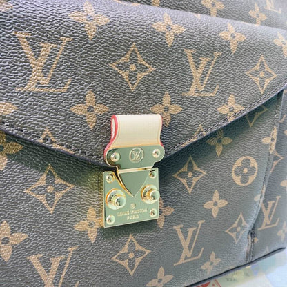 LU Bag Brown