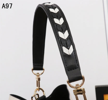 LU Neo Leather E Bag
