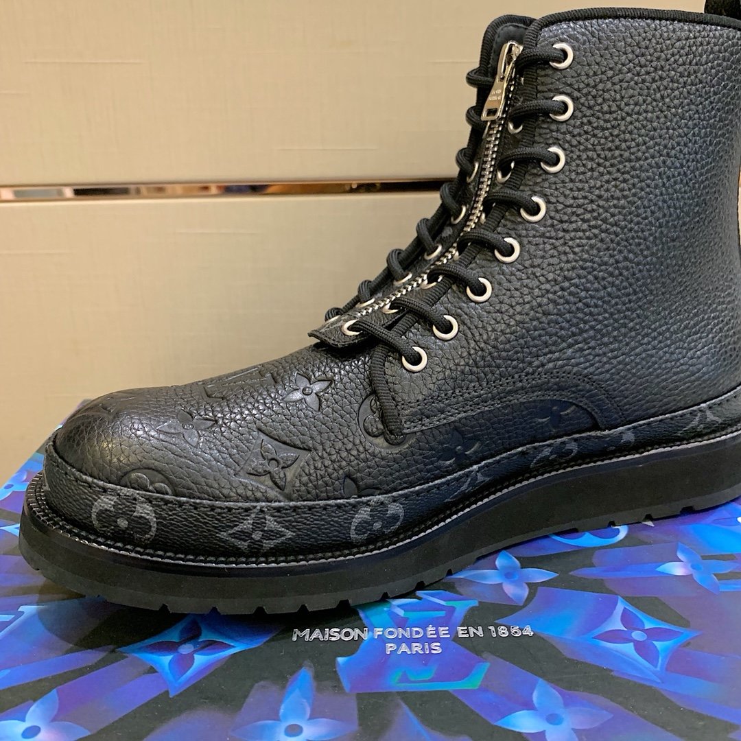 LU Boots Monogram