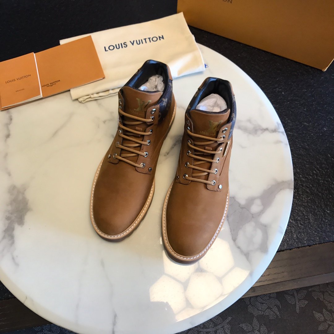 LU Boots Monogram