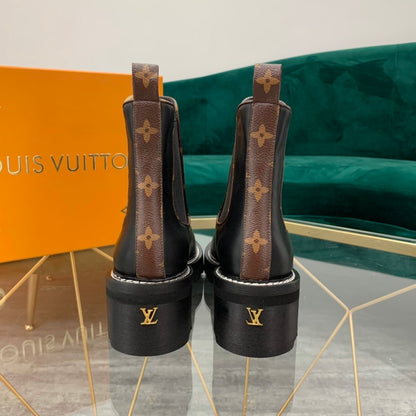 LU Boots  Black
