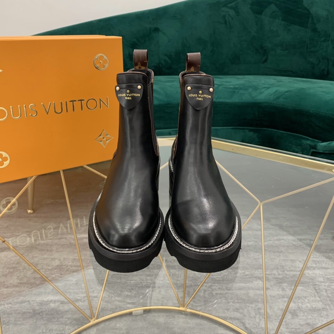 LU Boots  Black