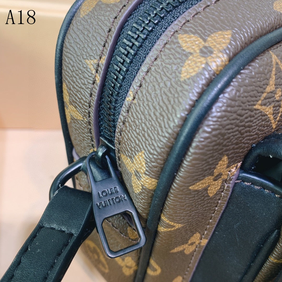 LU Bag   Messenger  2 Color 's 18 cm