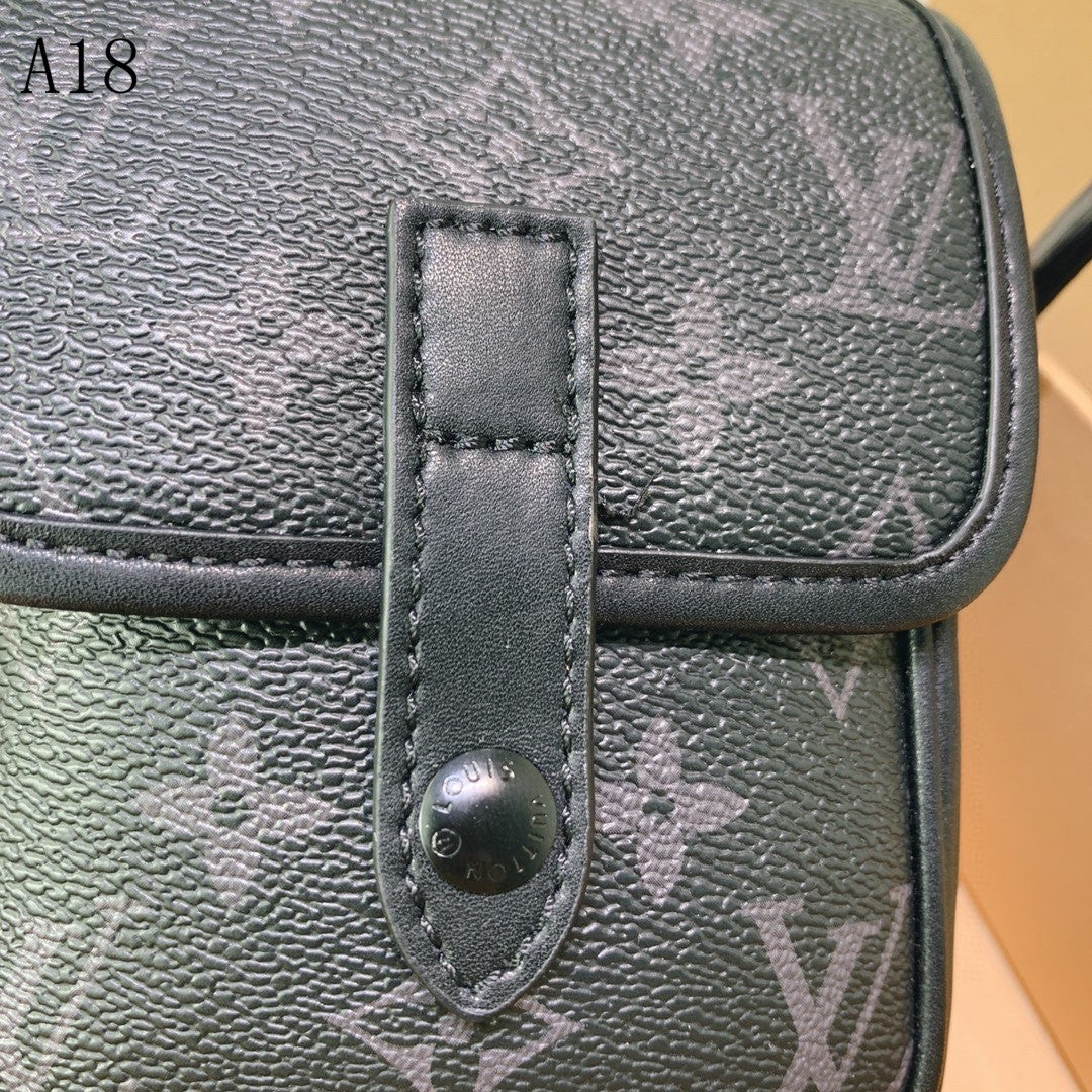 LU Bag   Messenger  2 Color 's 18 cm