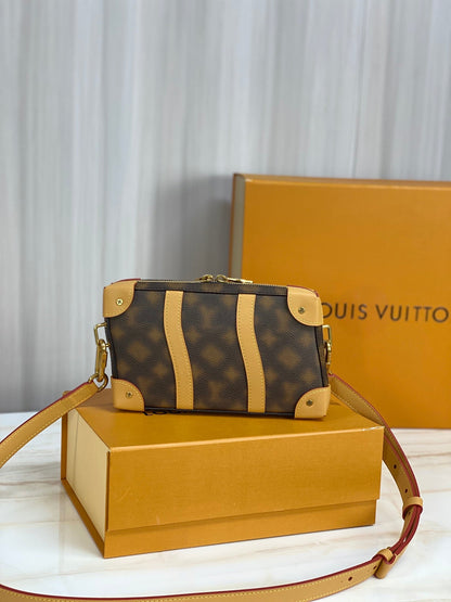 LU   Bag  Messenger 22 cm  Blurry