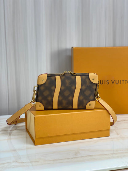 LU   Bag  Messenger 22 cm  Blurry