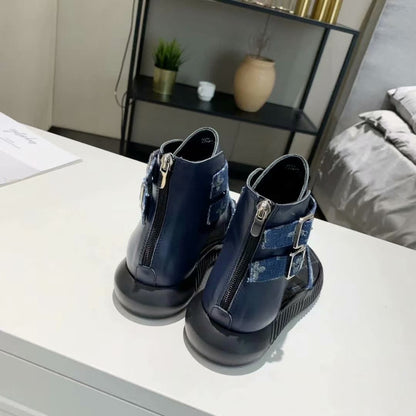 LU Sandals