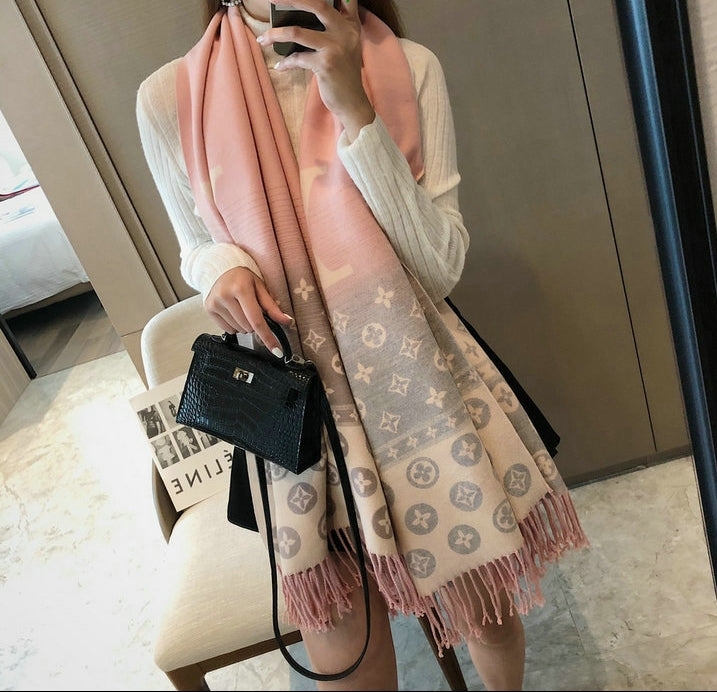 LU  Scarf