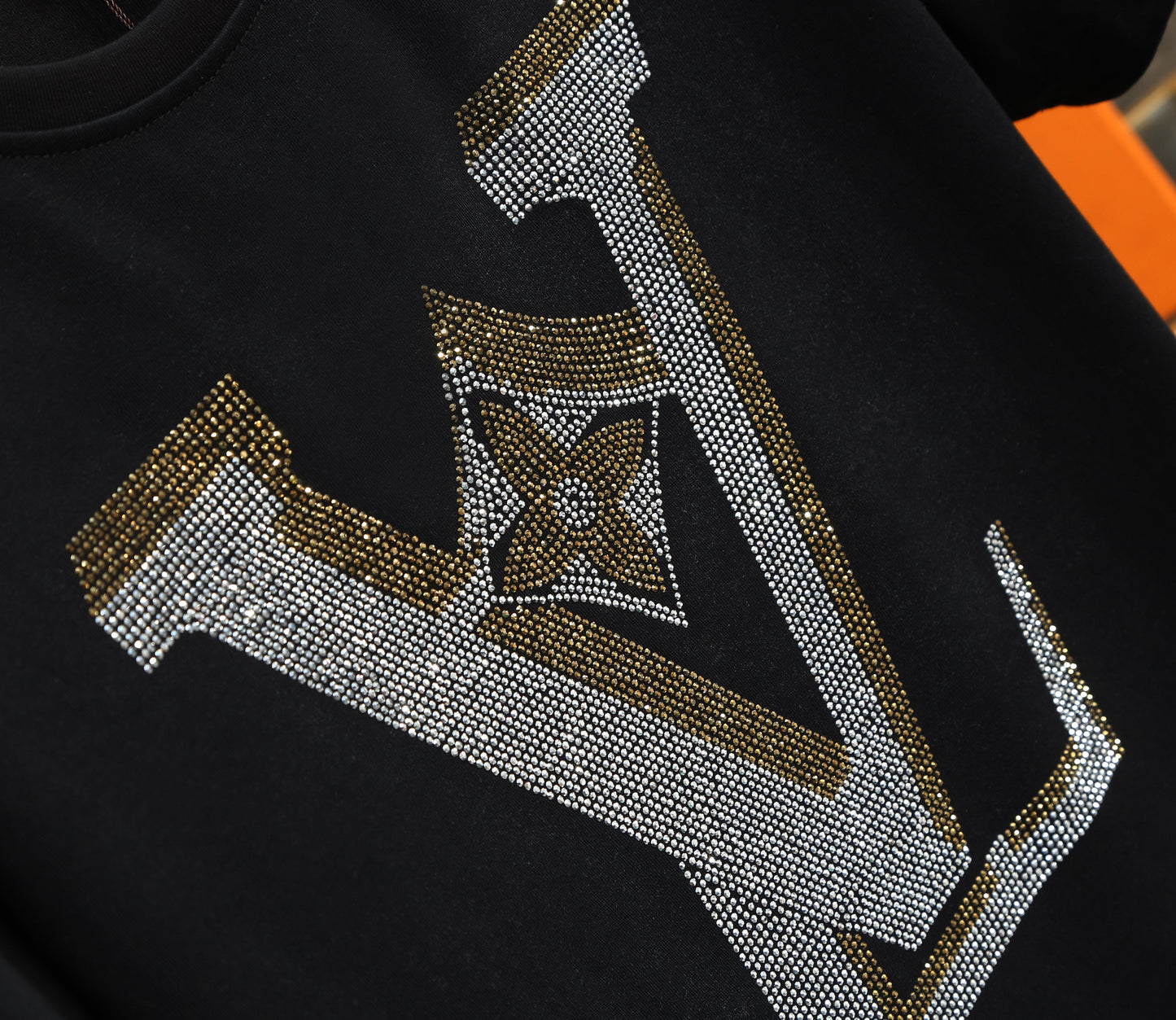 LU  T- shirt 2 Color 's