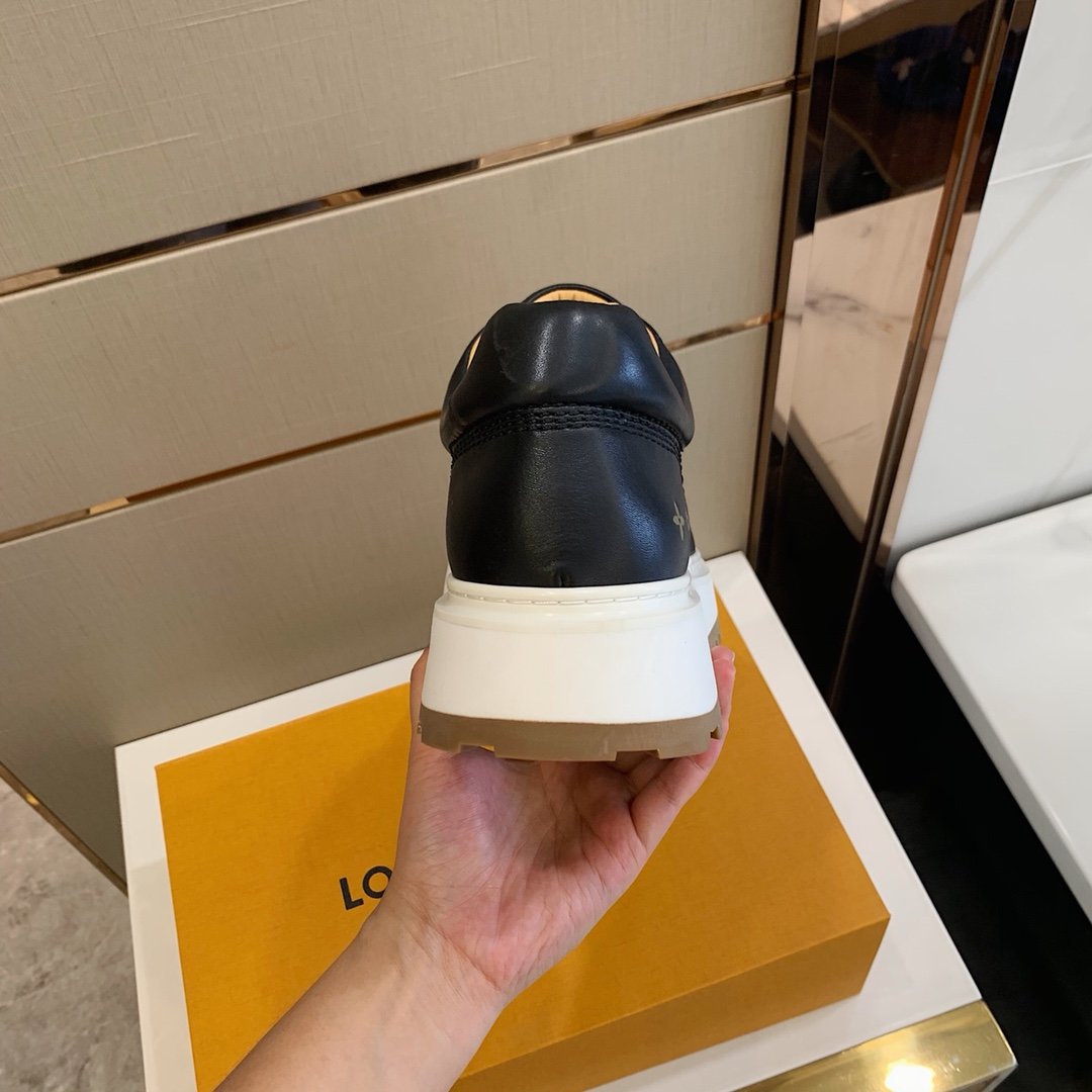 LU Shoes Sneakers Black