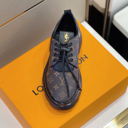 LU  Shoes Man