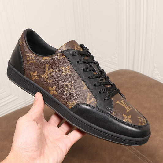 LU  Sneakers Low Monogram