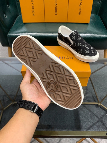 LU Sneakers  Slip On