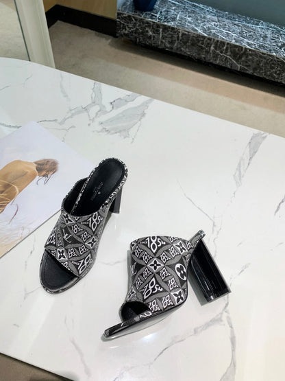 LU Slippers Heels
