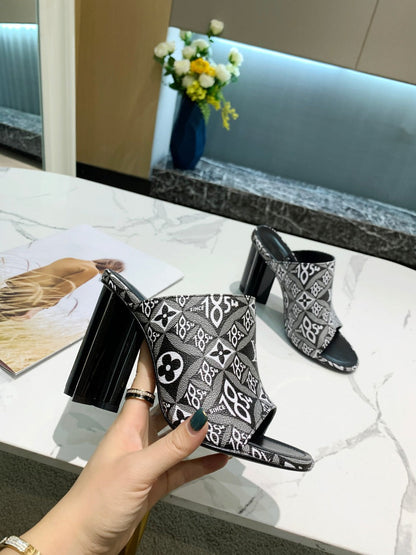 LU Slippers Heels