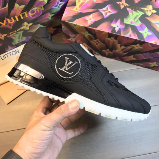 LU Sneakers