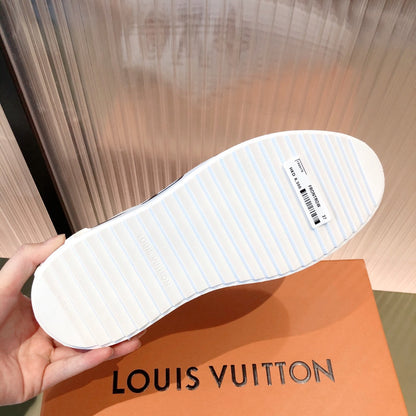 LU Sneakers Time Out