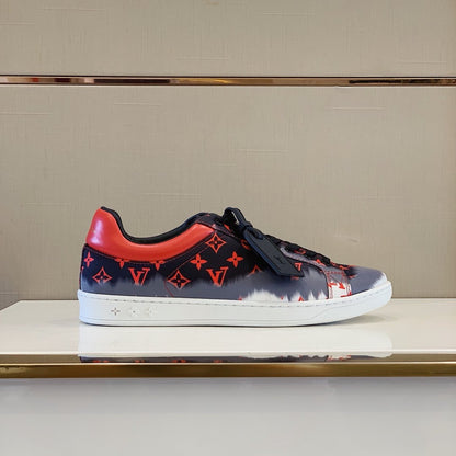 LU Sneakers