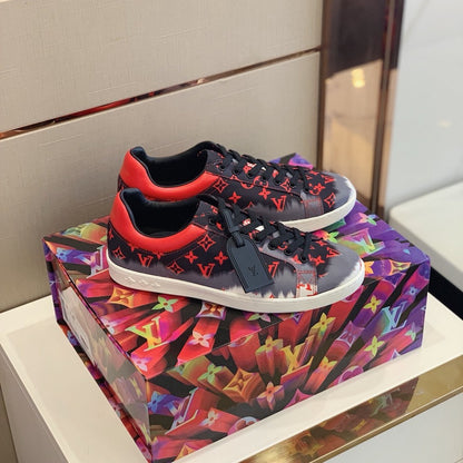 LU Sneakers
