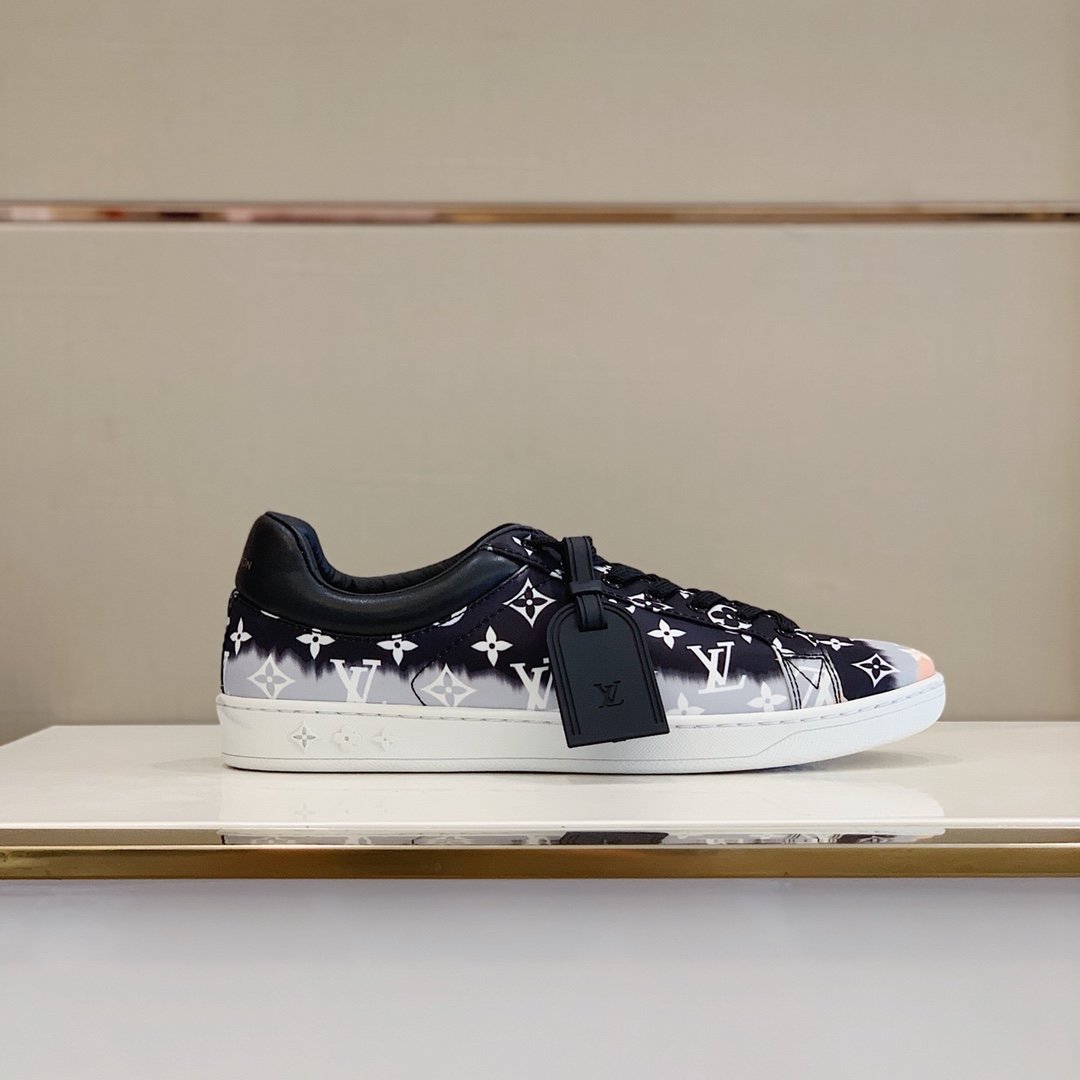 LU Sneakers Black