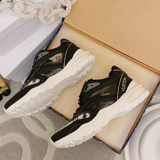LU Sneakers Black Clear