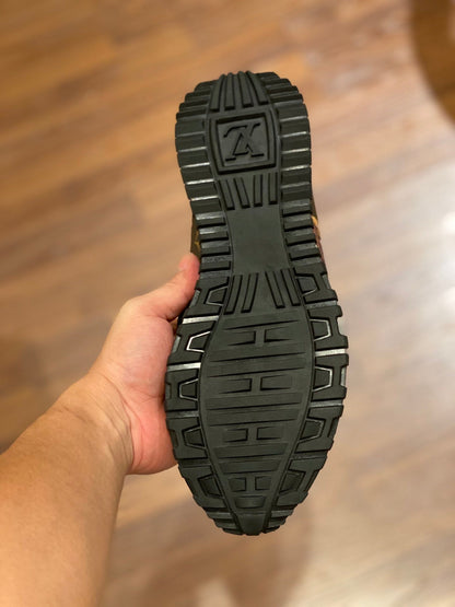 LU Sneakers Brown Black