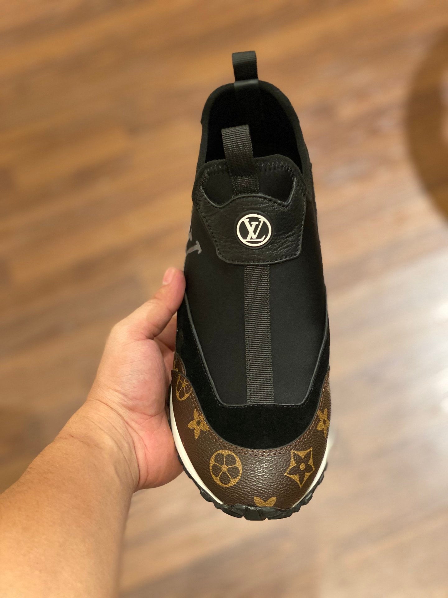 LU Sneakers Brown Black