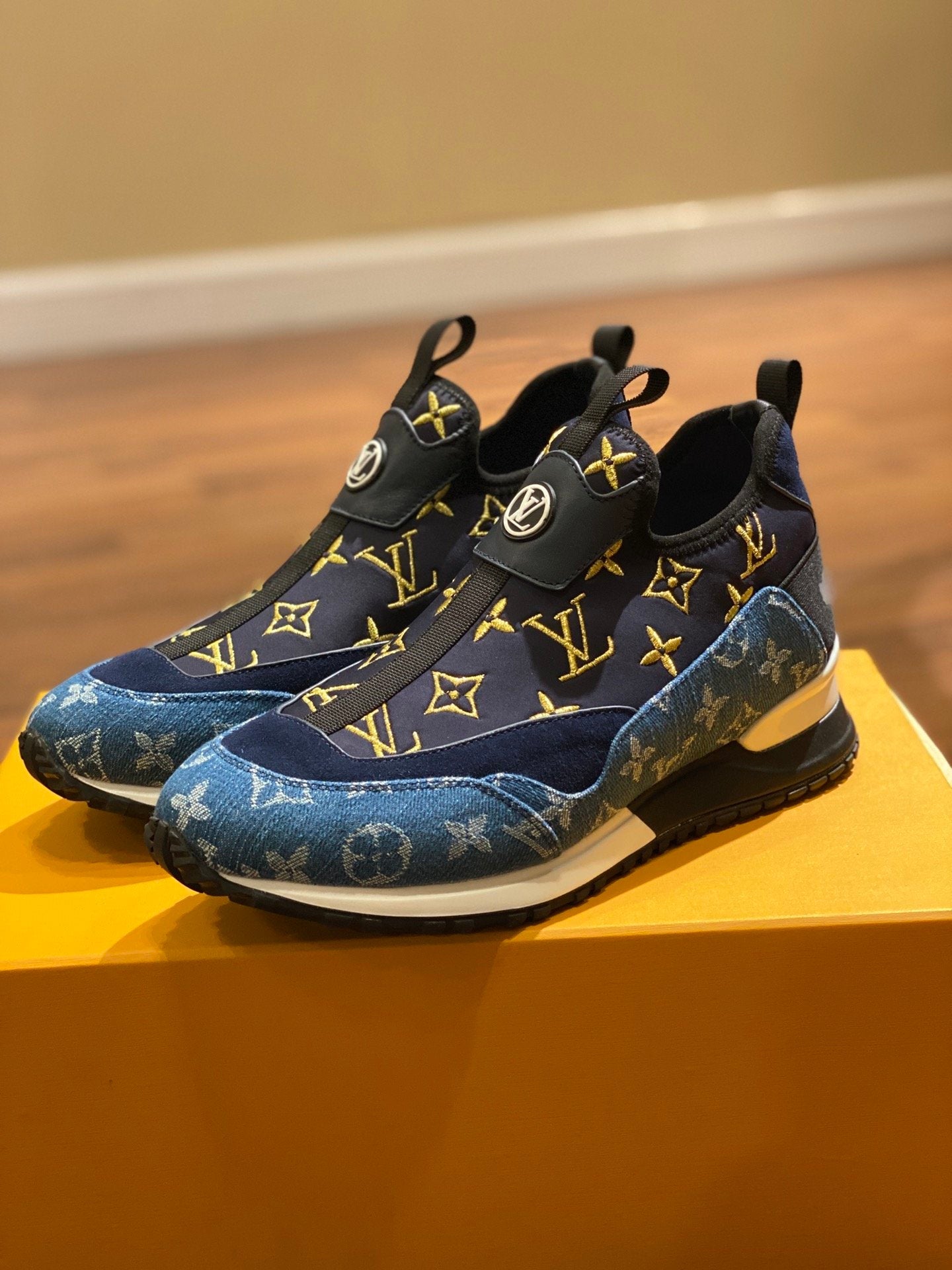 LU Sneakers Blue Black