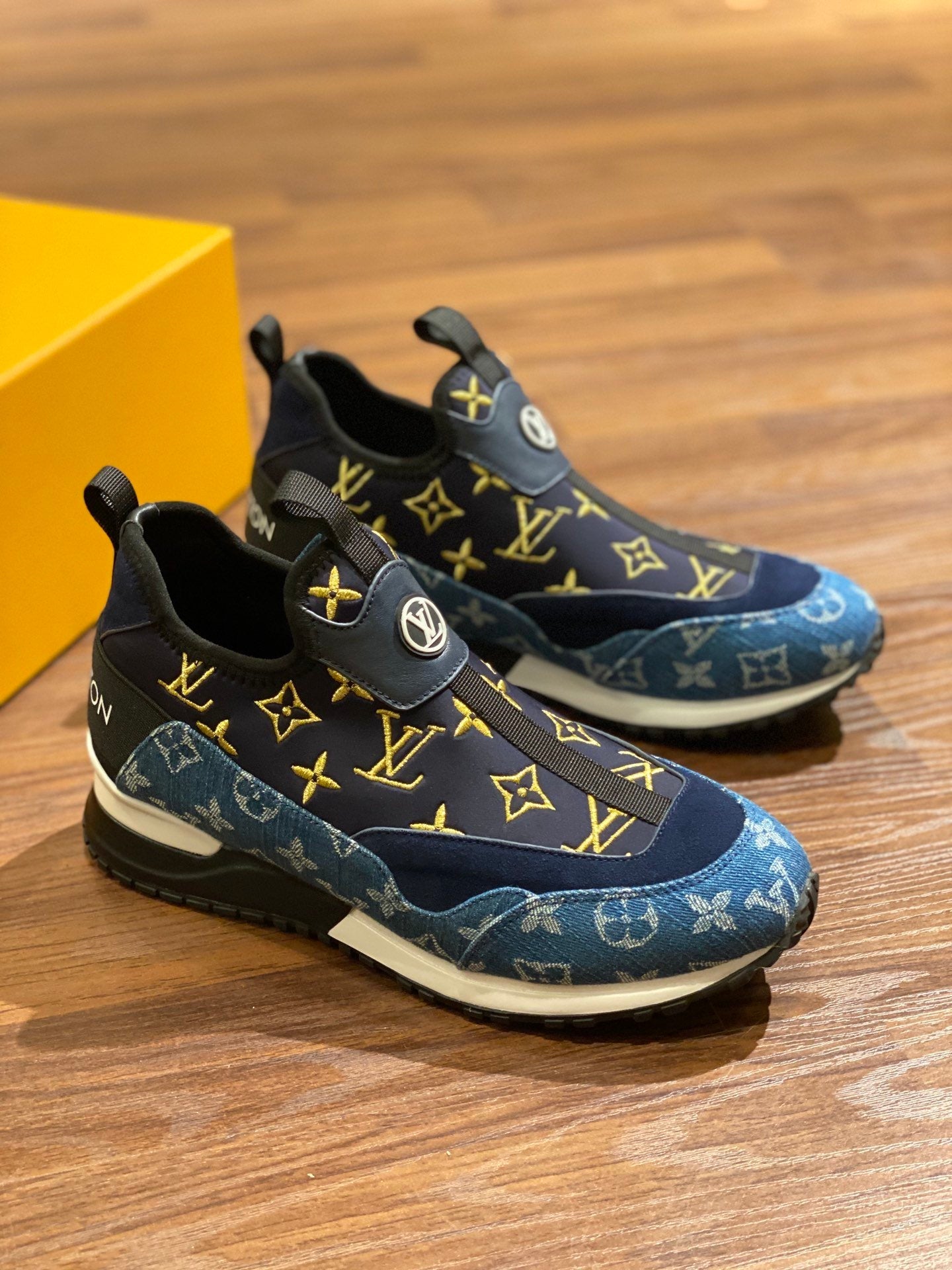 LU Sneakers Blue Black