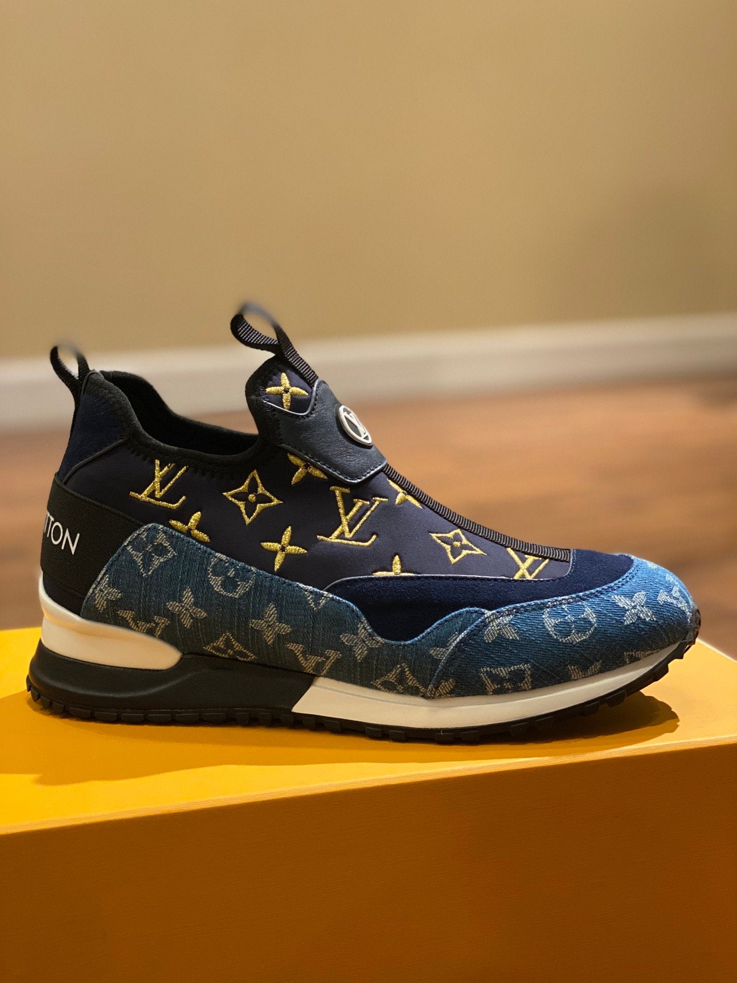 LU Sneakers Blue Black