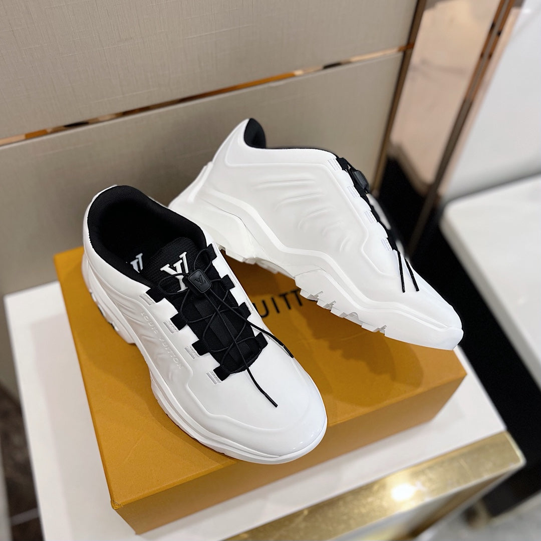 LU Sneakers Low Millennium
